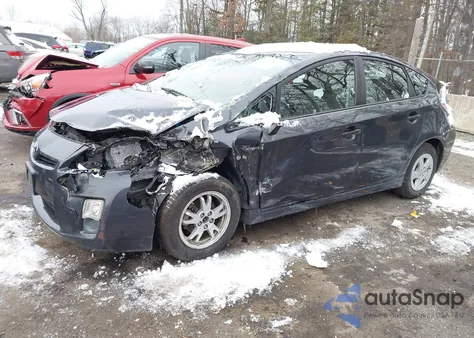 2010 Toyota Prius Iii z USA, uszkodzony, nr VIN JTDKN3DU3A0212787